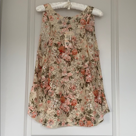 American Rag Lace Tank - Picture 5 of 13